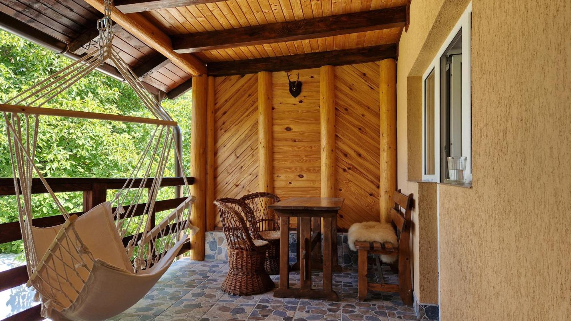 Casa Dorina Villa Törcsvár Kültér fotó
